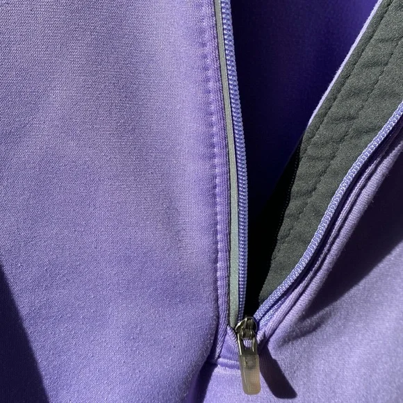 Nike 1/4 zip hoodie, dri-fit 89% polyester, 11% spandex, lavender color - Picture 6 of 9